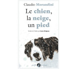 Le chien, la neige, un pied