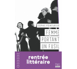 Femme portant un fusil