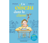 Un oiseau dans la classe