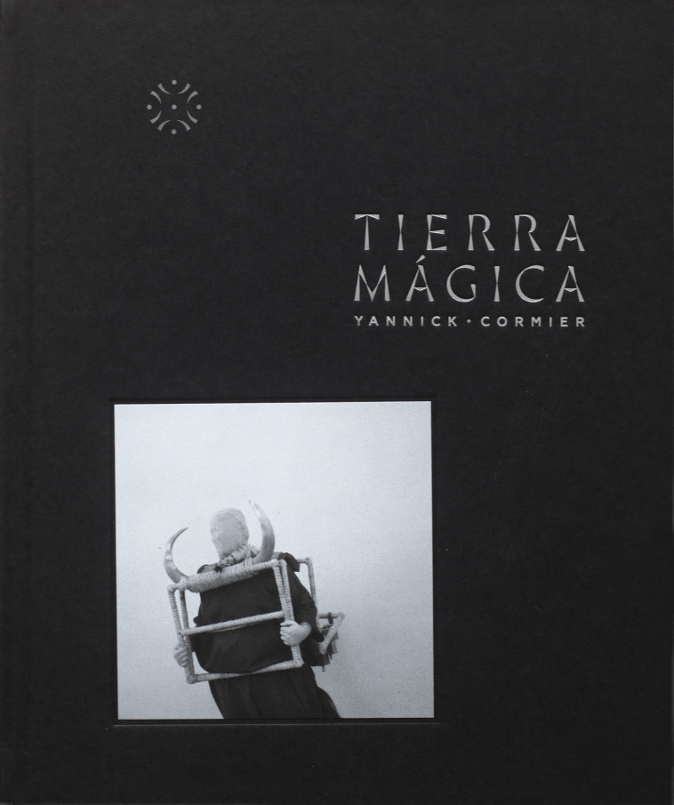 Tierra Magica - Yannick CORMIER, Candice Moise, Cristina García Rodero - LIGHT MOTIV